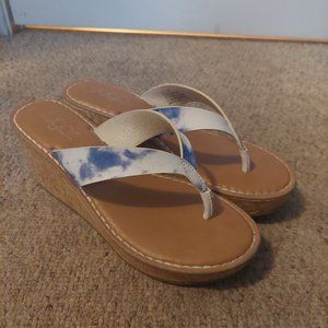 Platform Sandals w/ Cloud Design